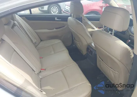 2012 Hyundai Genesis 3.8 z USA, uszkodzony, nr VIN KMHGC4DD5CU167103